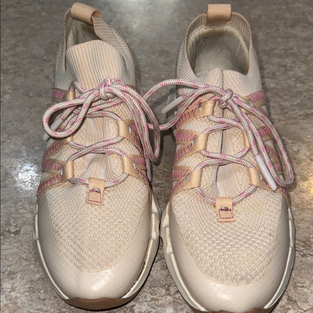 Madewell MWL Sneakers in Peach and Pink